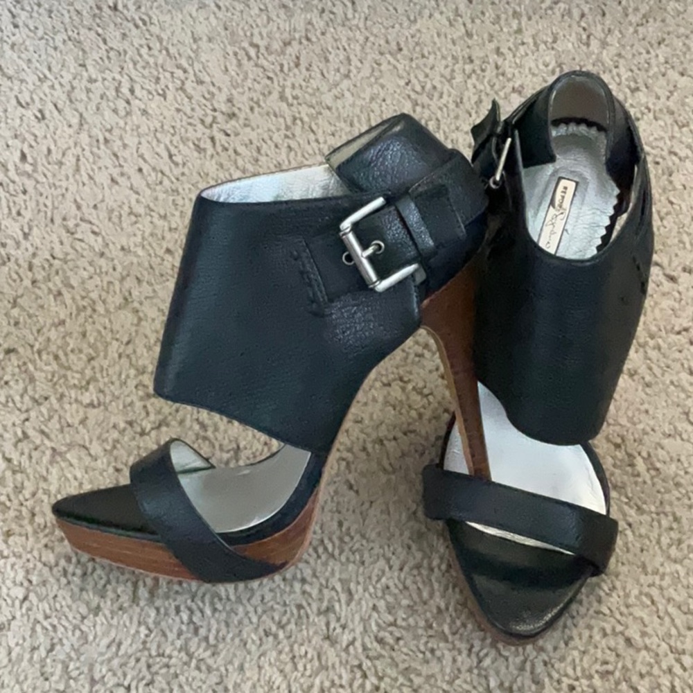 Report Signature heels
